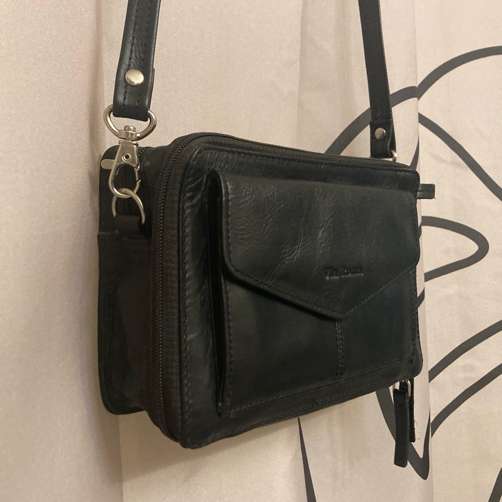 🦋3 For $30🦋Via Roma Black Leather Crossbody Bag - Picture 10 of 12